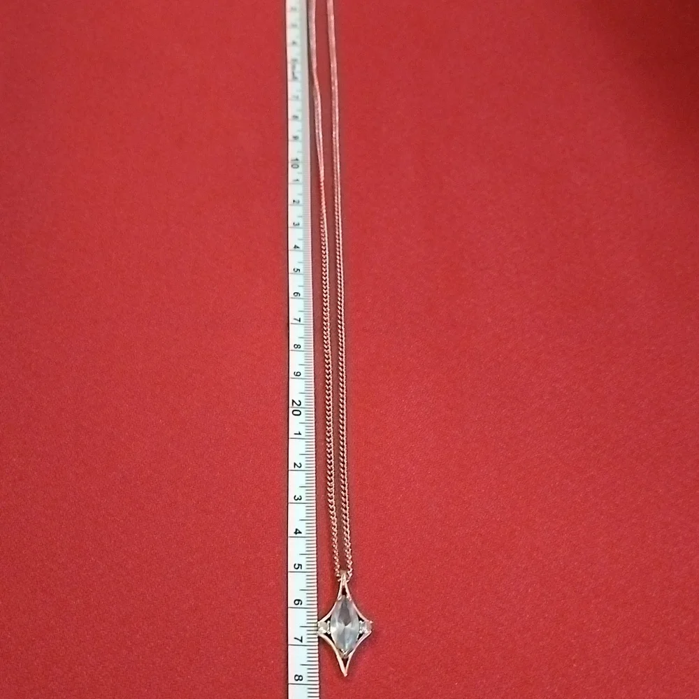 Vintage Avon "Blue Bell" Pendant with original silver tone Chain - Picture 4 of 6